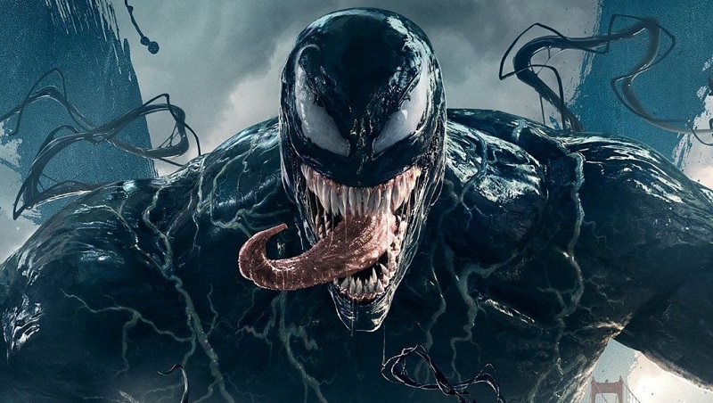 Venom khác với các phim anh hùng do mối quan hệ đặc biệt giữa Eddie và Venom
