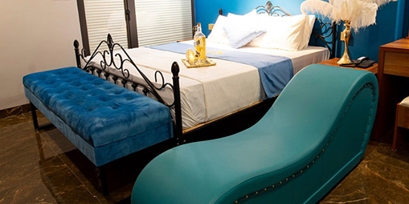 Một cặp giường trong mô tả phòng được tạo tự động với độ tin cậy trung bình