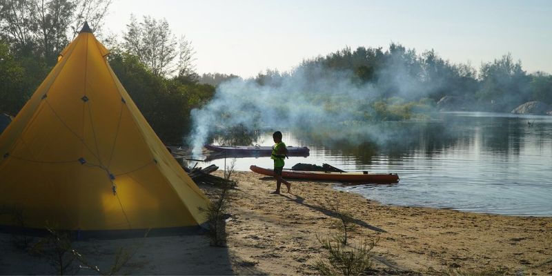 Hồ Cốc có nhiều khu cắm trại đẹp và yên tĩnh